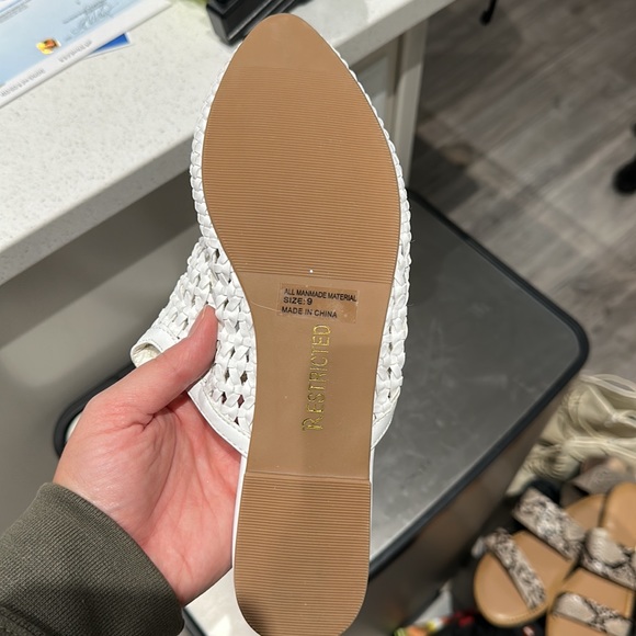 Restricted White stretch loafer - Picture 2 of 2